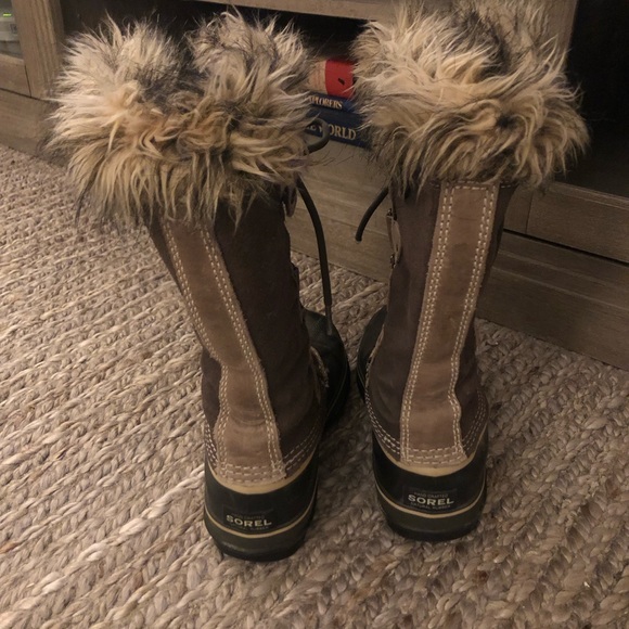 Sorel women’s high winter boots. - Picture 4 of 7